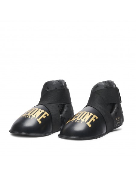 Buy foot protection for kick and Thai boxing in the Swiss online shop