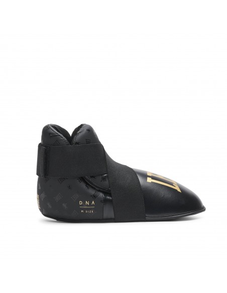 Acquista le protezioni per i piedi per la kick e la thai boxe nel negozio online svizzero