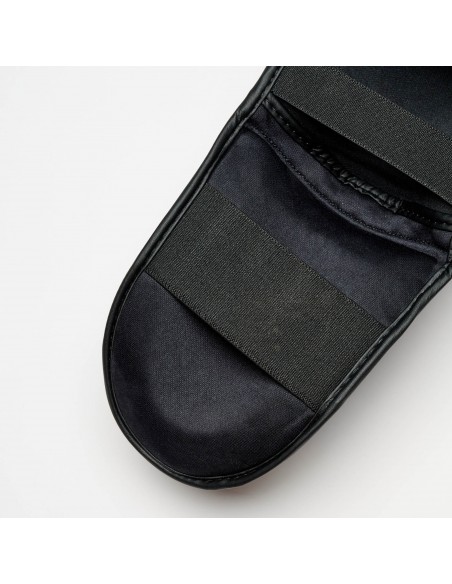 Shin guard Black Edition - Leone buy in Swiss online shop