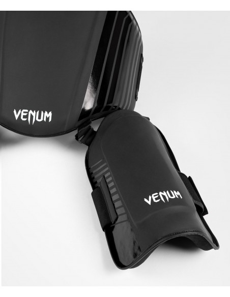 Abdominal and leg braces for martial arts - Venum Challenger
