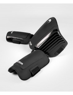 Abdominal and leg braces for martial arts - Venum Challenger 2