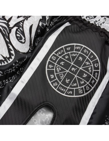 8 WEAPONS Shorts Carbon Sak Yant Tigers