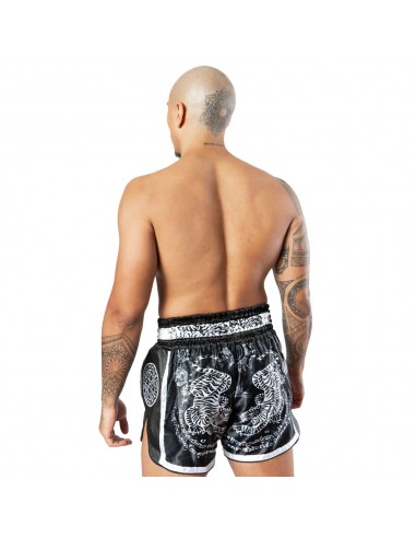 Sak Yant Tigers - Short Muay Thai Carbon de 8 Weapons acheter en ligne