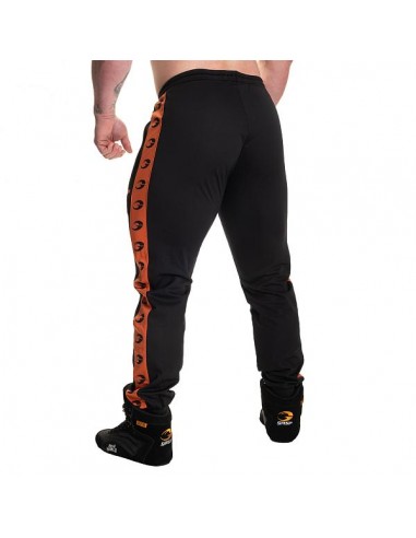 Combine le pantalon et la veste GASP Track Suit pour un look d'équipe