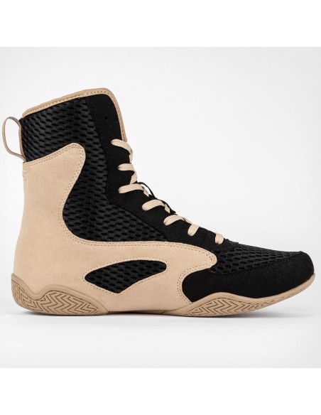 Contender boxing boots - Boxing shoes from Venum in black/sand