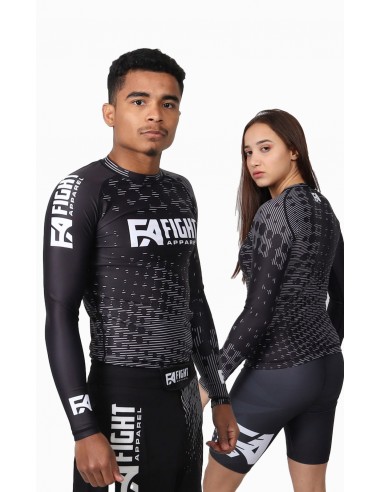 Camicia a compressione con elastico cucito: non si scivola più!
