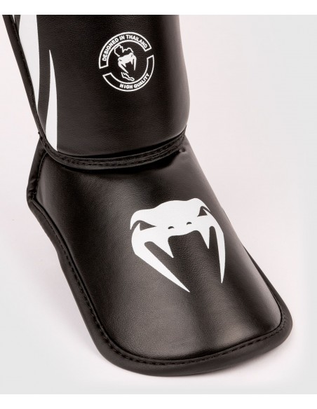 Venum Challenger: Lightweight, impact-resistant shin guards for children