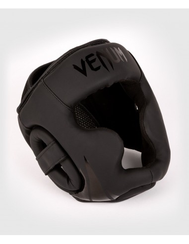 Lightweight & comfortable: Venum Challenger head protection for children in martial arts