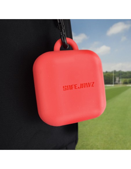 Discover SAFEJAWZ: The first flexible silicone mouthguard case!