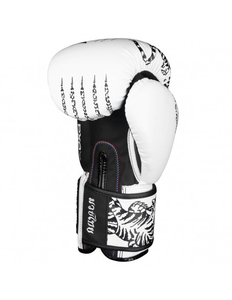 Powerful & stylish: Phantom boxing gloves for Muay Thai fighters