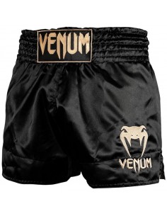 Maintien traditionnel & élégance : Le Venum Classic Muay Thai Shorts Gold