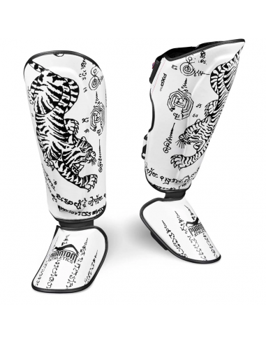 Parastinchi per la Muay Thai con il tradizionale design Sak-Yant