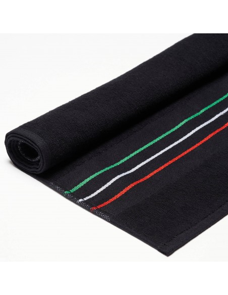 L'italianità in palestra: l'asciugamano da ring con bandiera nera del Leone