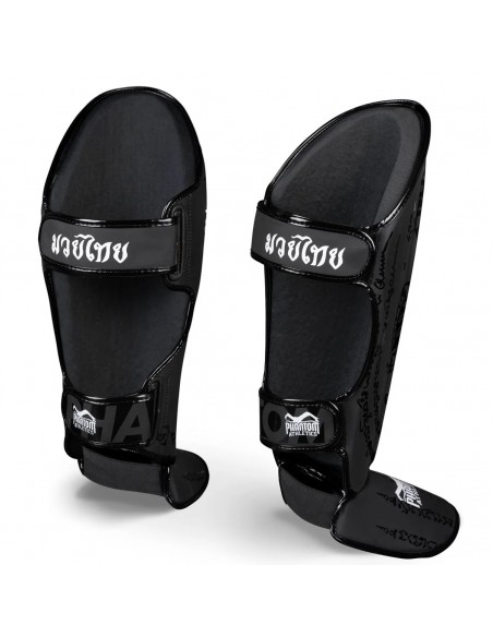 Muay Thai shin guards: Phantom offers the best protection