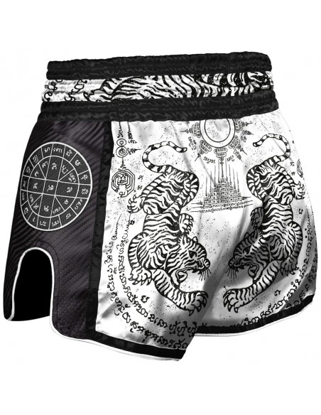 8 Weapons Sak Yant Tigers - Pantaloncini Muay Thai Carbon da comprare online