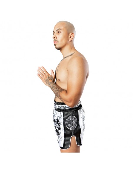 Sak Yant Tigers - Short Muay Thai Carbon de 8 Weapons acheter en ligne