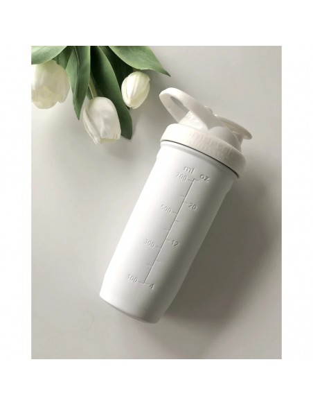 Reforce stainless steel shaker: The smart shaker for fitness enthusiasts