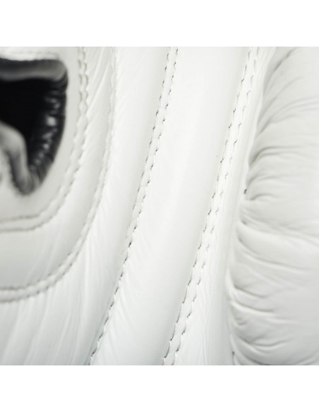 Boxare come un professionista: Leone Shock Plus in bianco - allacciata