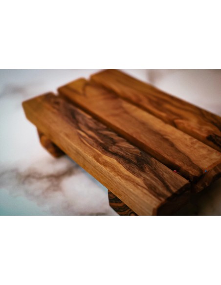 Vivi Soaps: Elegant soap dish in pallet design