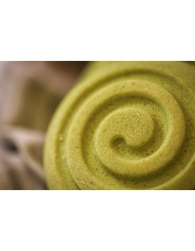 Soin riche en minéraux : savon au sel de la mer morte