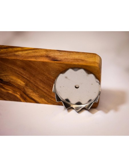 Porta sapone magnetico in legno d'ulivo naturale - Vivi Soaps