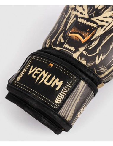 Venum Tiger children's boxing gloves: protection & comfort