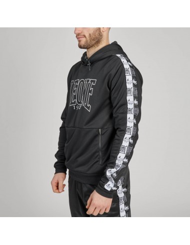 Trainiere stilvoll mit dem Leone Iconic Hoodie