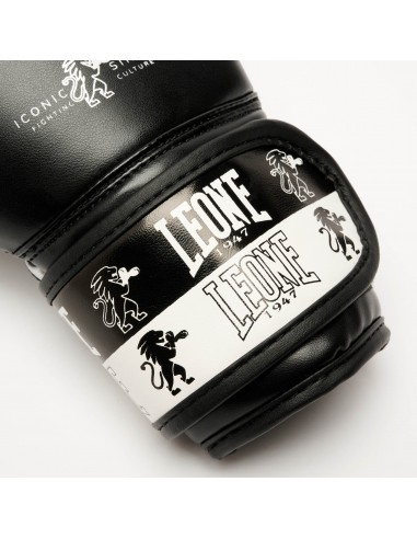 Découvrir maintenant les gants de boxe pour enfants Leone Iconic