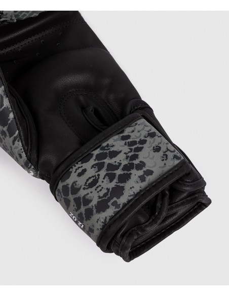 Percutants et élégants : Venum Gants de boxe Amazonia