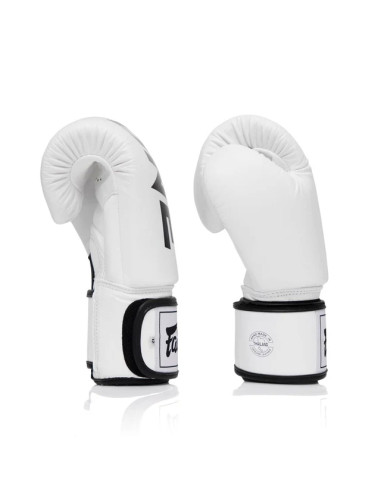 ONE Championship Gloves: Pure Fairtex quality