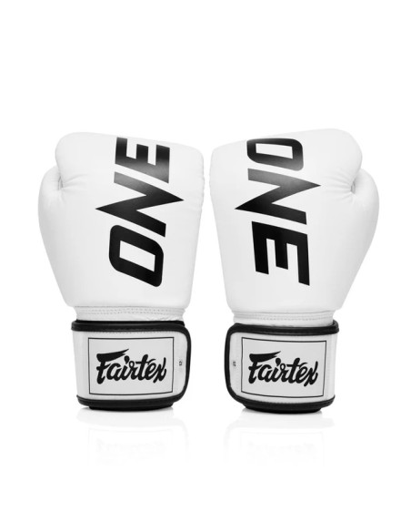 Guanti ONE Championship: pura qualità Fairtex