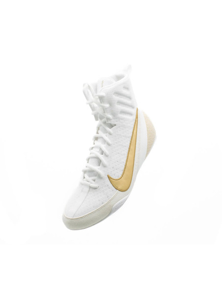 Buy Nike Machomai 3 boxing shoes in white/gold in Switzerland