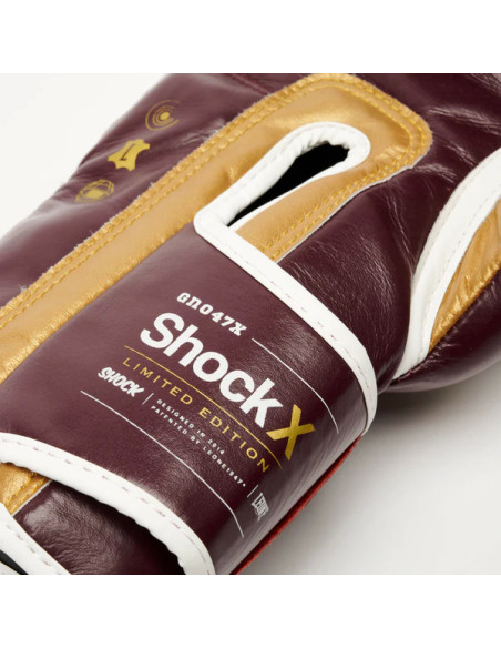 Look vintage et puissance des gants de boxe Leone Shock X