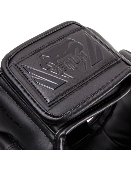 Protection et confort avec le casque Venum Elite Iron