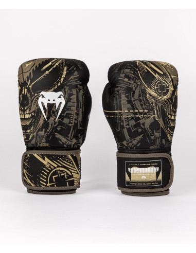 Venum Ivander boxing gloves for explosive punches