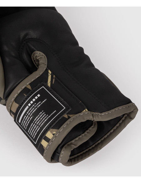 Venum Ivander boxing gloves for explosive punches