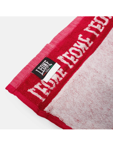 Leone ring towel: your perfect companion in the boxing ring