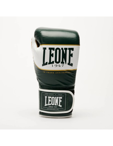 Look vintage e potenza nei guantoni da boxe Leone Shock X