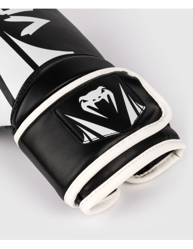 Acquista i guantoni da boxe Venum Challenger 2.5 Nero/Bianco