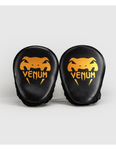 Acheter des mitaines Light Focus Mitts Black - Venum dans la boutique en ligne suisse