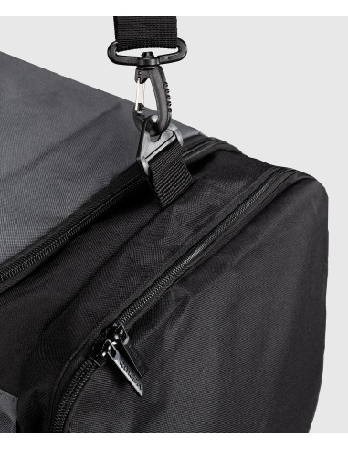Venum Essential sports bag with plenty of space for your equipment
