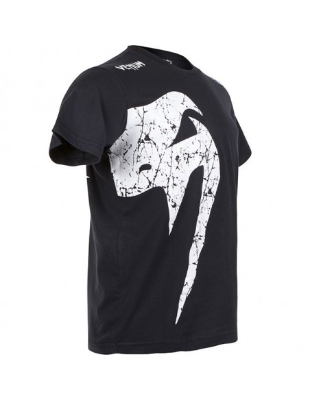 Venum T-shirt gigante: look sportivo per veri combattenti