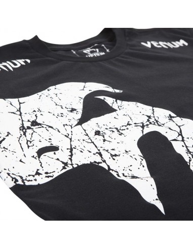 Venum Giant T-Shirt: Sportlicher Look für echte Kämpfer