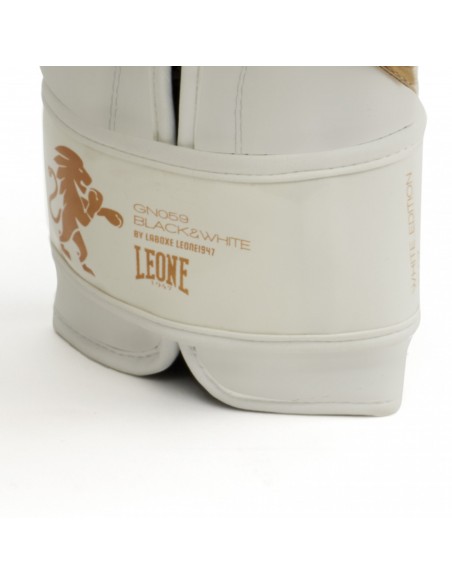 Leone1947 Buy Boxing Gloves White Edition in the swiss online shop