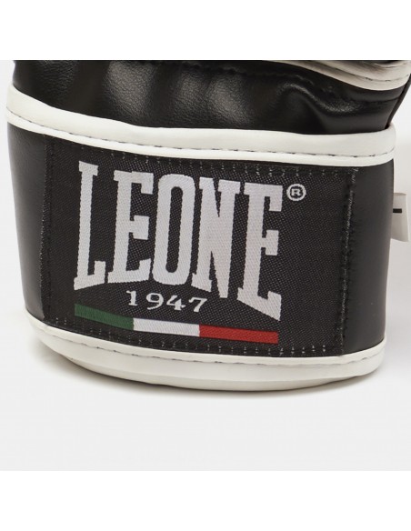 Buy MMA glove Contact from Leone1947 in the Swiss online shop