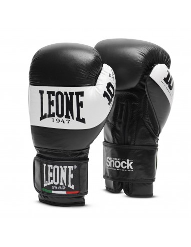 Black and strong: Leone Shock boxing gloves
