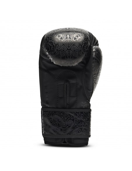 Achète les gants de boxe maoris stylés de Leone1947 pour les débutants