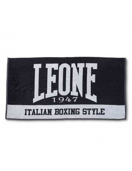 Leone 1947: The perfect bath towel for the gym & shower