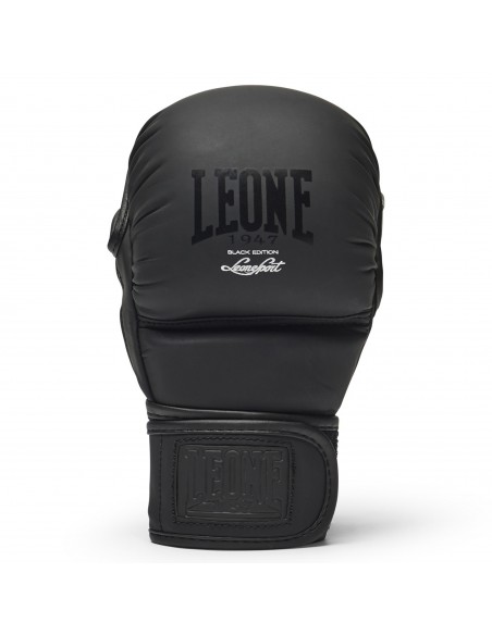 Découvre la protection sparring ultime : le gant Leone Black Edition