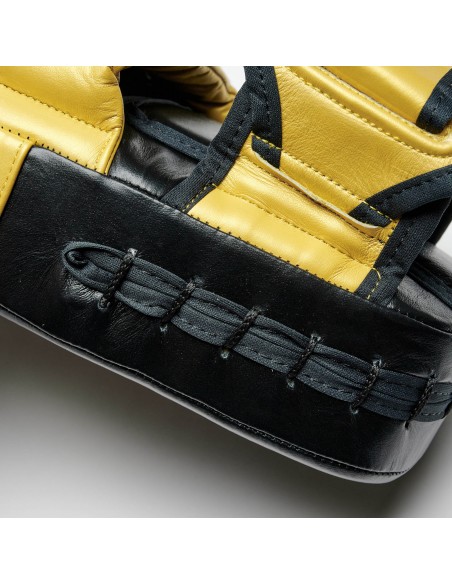 Masterful training: With the Leone Master Speed Line crampons!